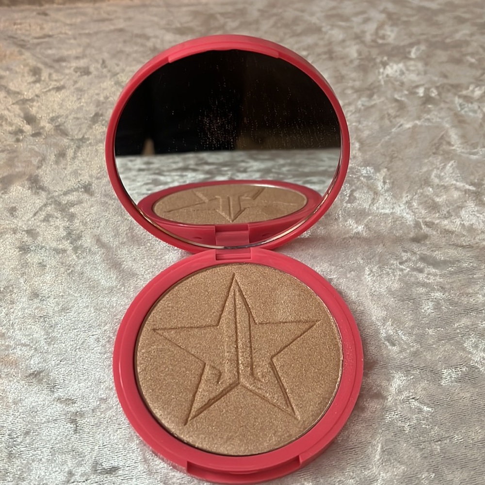 Jeffree Star Skin Frost Highlighter Sarcophagus